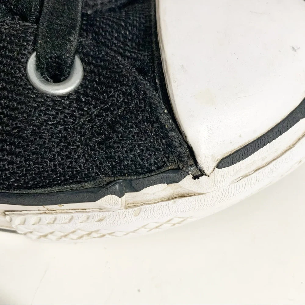 Chuck Taylor All Star Street Mid Lace Up Converse Sneakers Style 658648F Black⬛️
